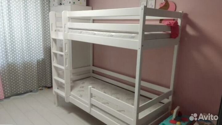 Детская кровать для двоих из массива сосны