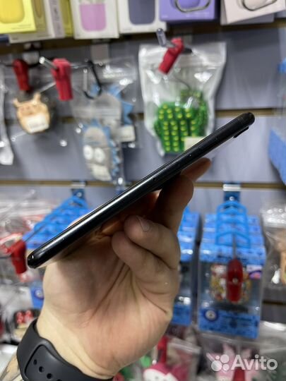 iPhone SE (2020), 64 ГБ