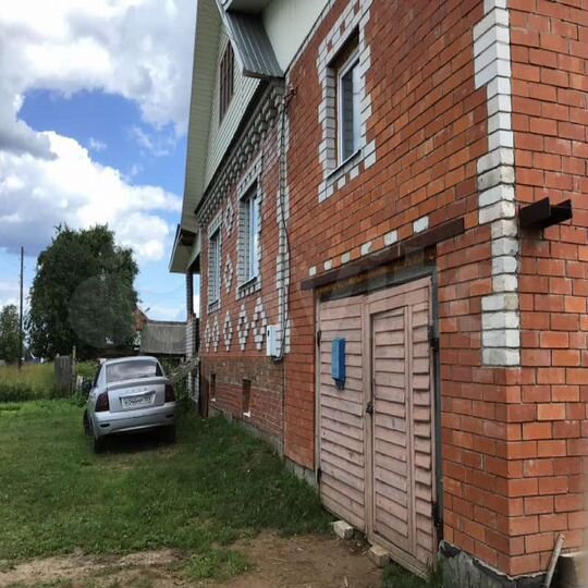 Дом 176,9 м² на участке 14,3 сот.