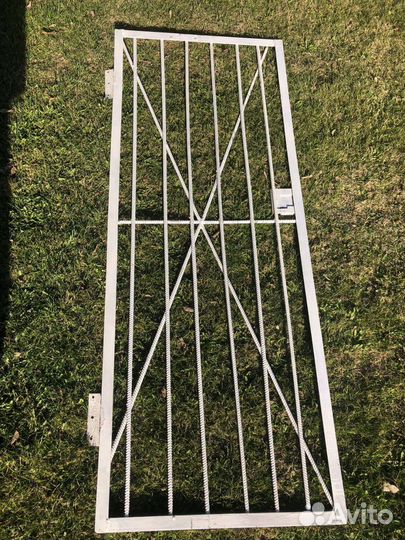 Решетка дверь