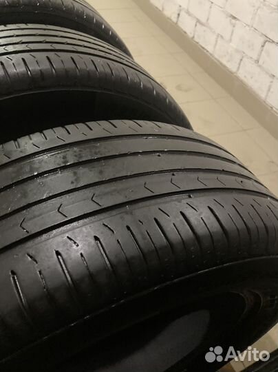 Continental ContiPremiumContact 225/65 R17