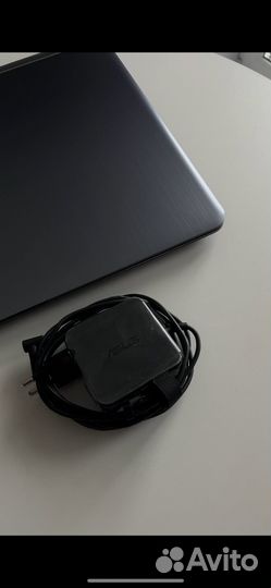 Продаю ноутбук asus