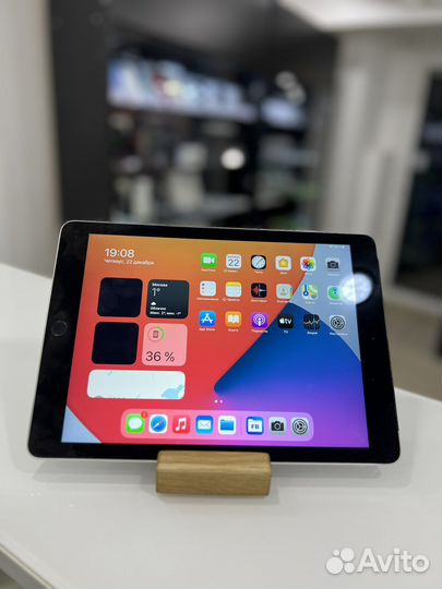 iPad Air 2 16Gb RU/A wifi + cellular