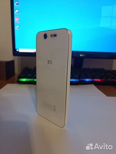 ZTE Blade S7, 3/32 ГБ