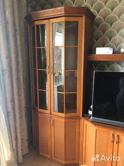 Стенка в гостиную