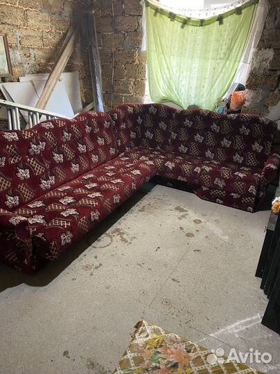 Диван угловой