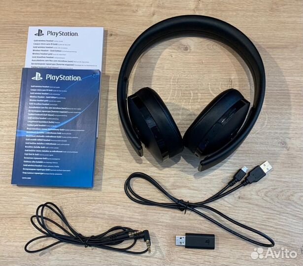 Игровые наушники PS4 Gold wireless headset б/у