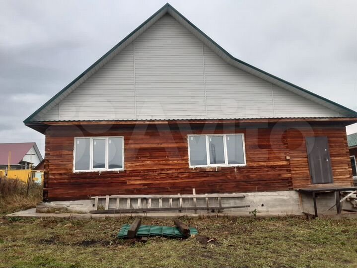 Коттедж 111 м² на участке 15 сот.