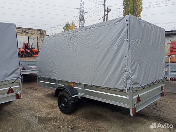Большой легковой прицеп Титан с тентом