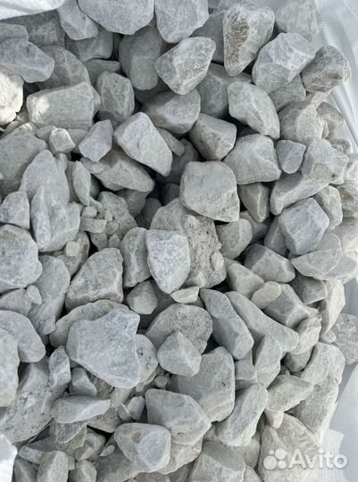 Природные камни. Молочный кварцит. Белый мрамор