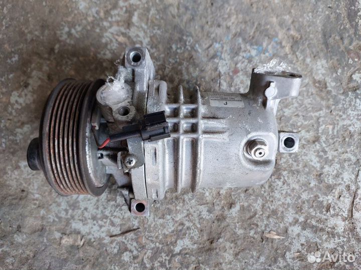 Компрессор кондиционера ниссан нот,тиида,жук,ад 12