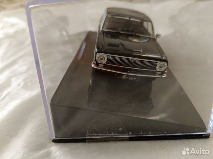 Волга 24 чёрная в масштабе 1/43