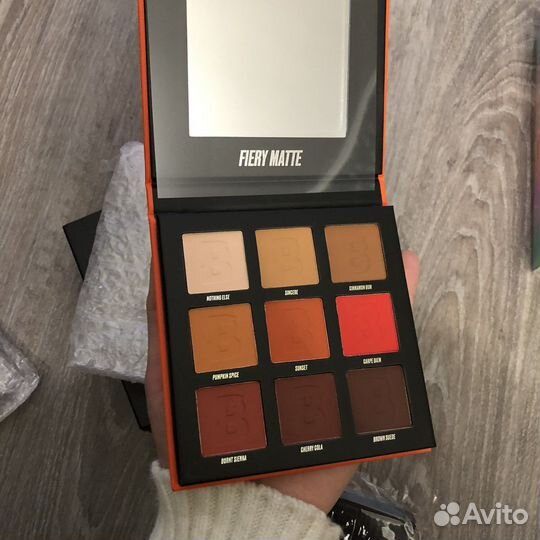 Палетка beauty bay + рефил