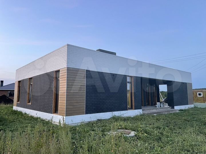 Коттедж 143 м² на участке 6 сот.