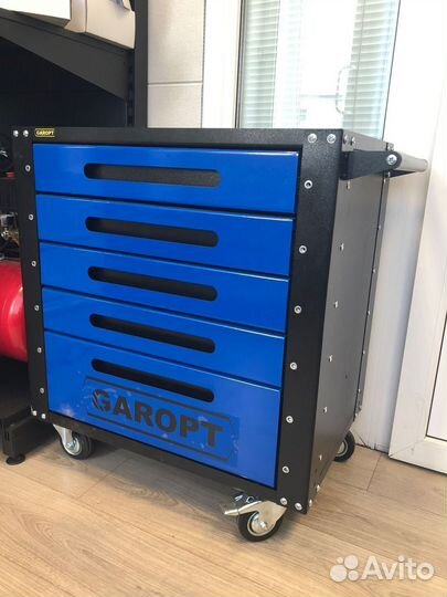 Тележка инструментальная 4 ящика