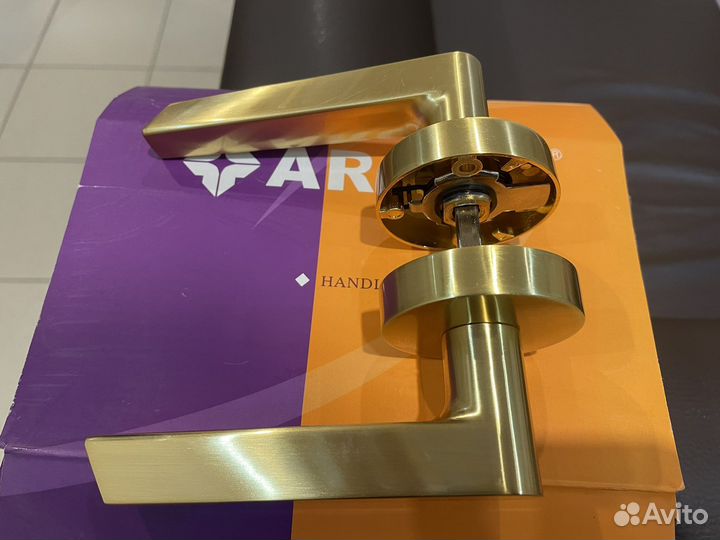 Дверные ручки Archie (Испания) новые