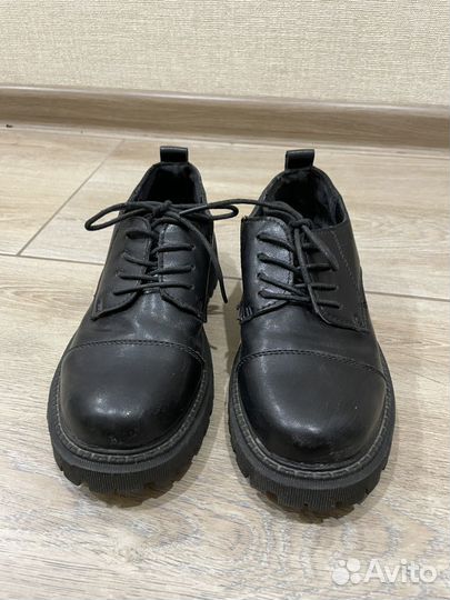 Лоферы женские