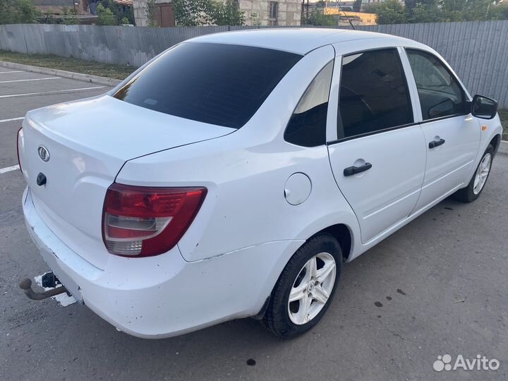 LADA Granta 1.6 МТ, 2013, 110 500 км