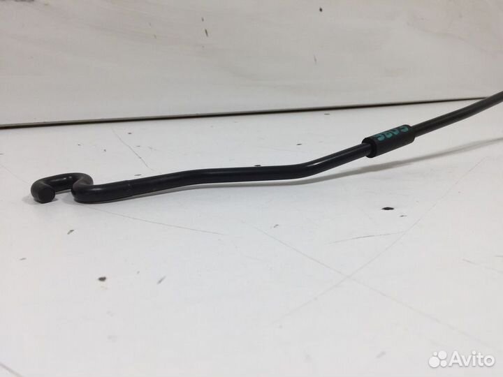 Упор капота