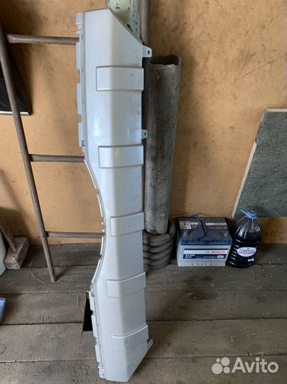 Накладка на задний бампер mitsubishi pajero