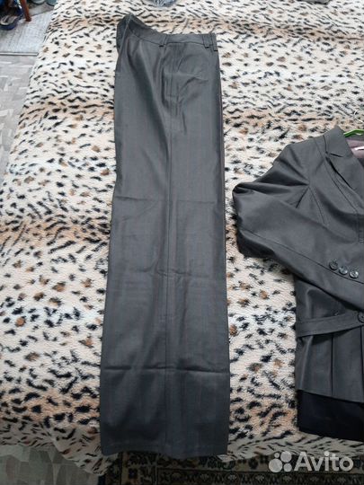 Брючный костюм женский