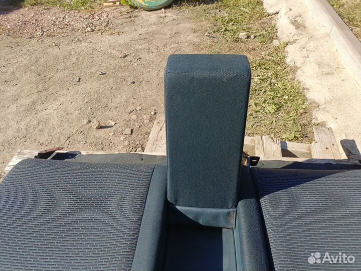 Спинка заднего сидения Mazda 323 BA