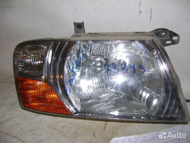 Фара правая, Mitsubishi (Митсубиси) -pajero 3 (V6