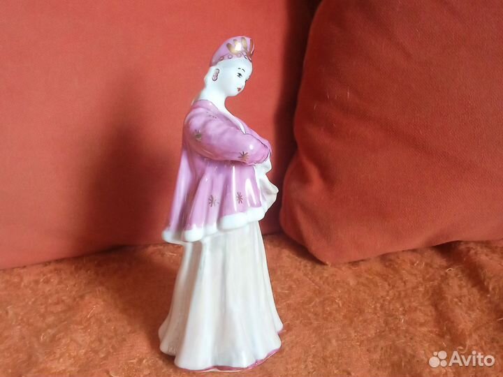 Статуэтка плясунья дулево