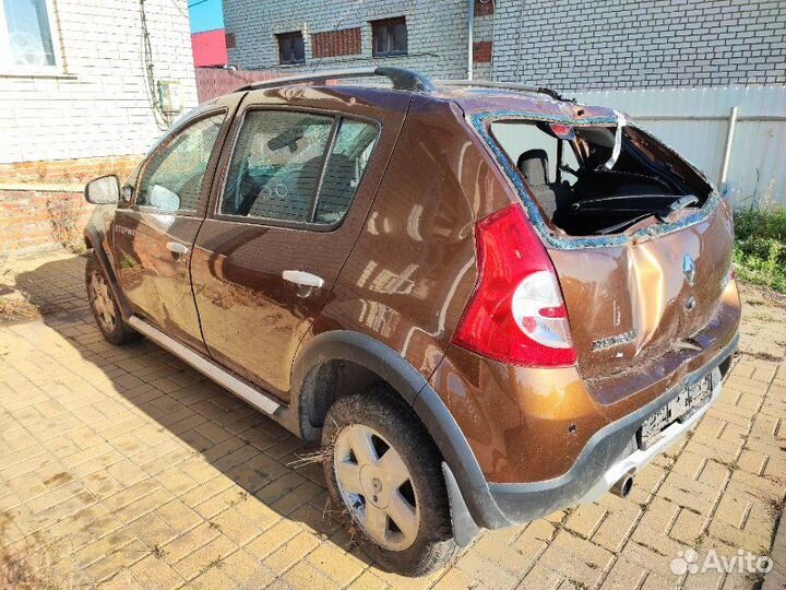 Кузов на запчасти Renault Sandero Stepway