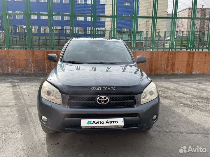 Toyota RAV4 2.0 AT, 2008, 197 000 км