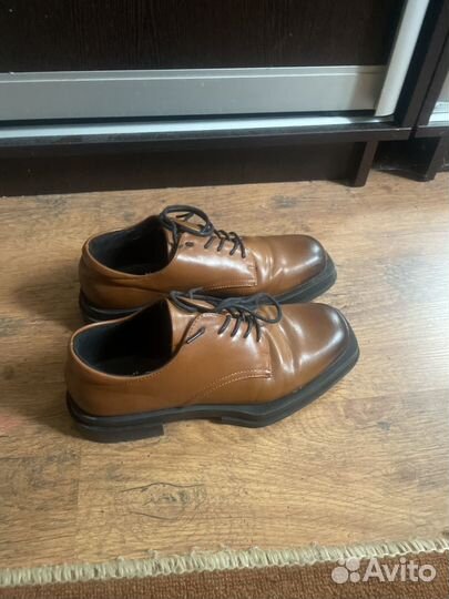 Ботинки унисекс 39 размера коричневые. Новые