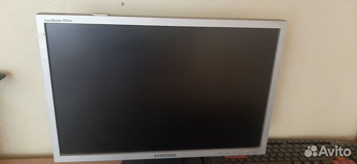 Продам игравую клавиатуру и монитор