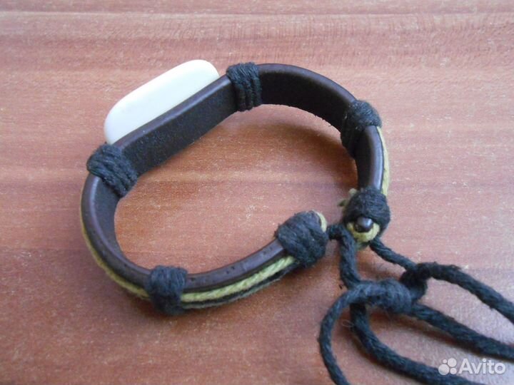 Кожаный браслет 