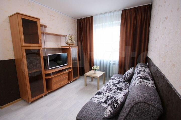 2-к. квартира, 52 м², 10/10 эт.