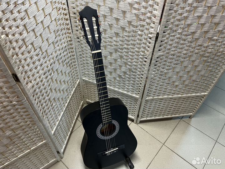 Гитара классическая