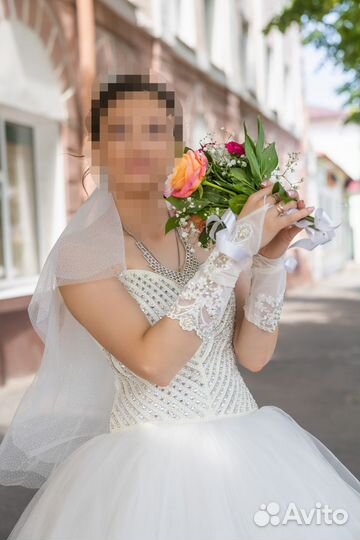 Свадебное платье