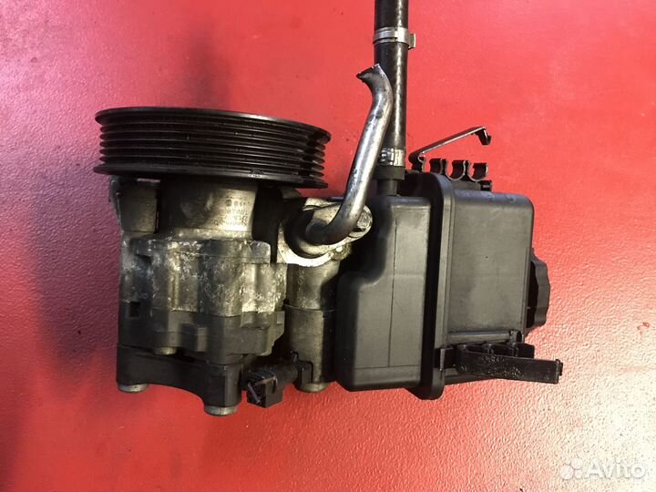 Насос гур Mercedes-Benz E-Class W212