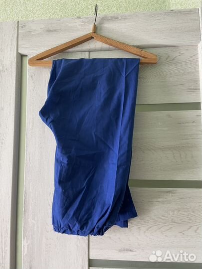 Медицинские халаты и костюмы