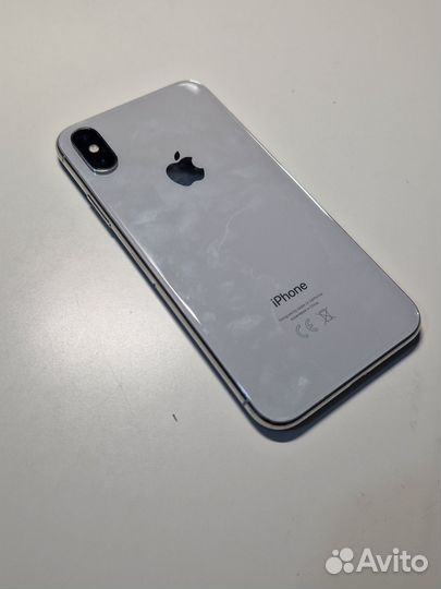 Телефон iPhone X