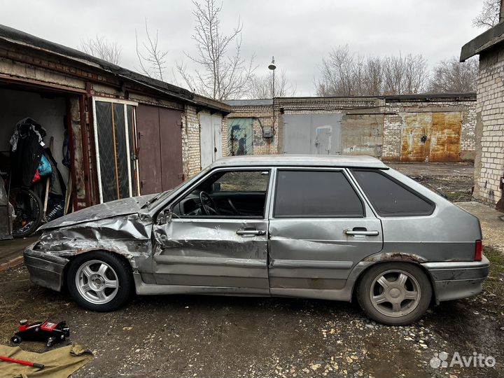 ВАЗ 2114 Samara 1.6 МТ, 2009, битый, 150 000 км