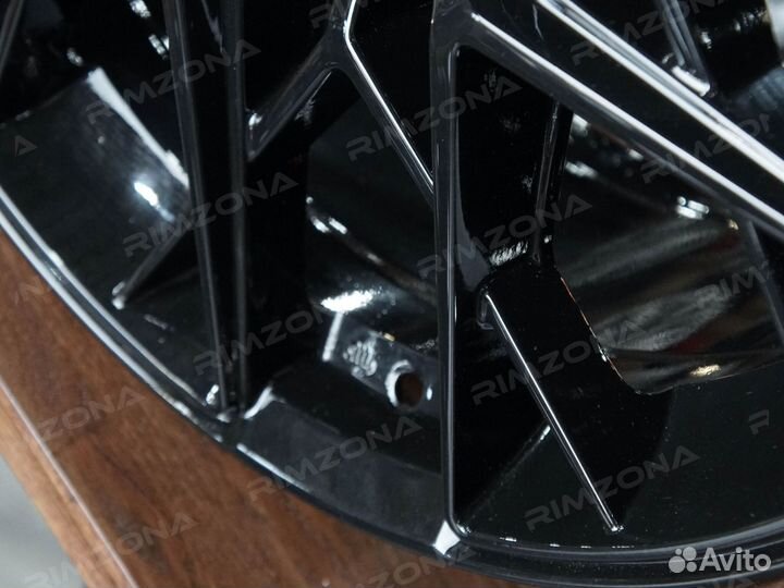 Литые диски HRE R17 для Skoda. Арт883