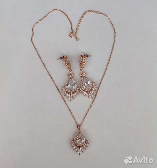 Цепочка и серьги бижутерия