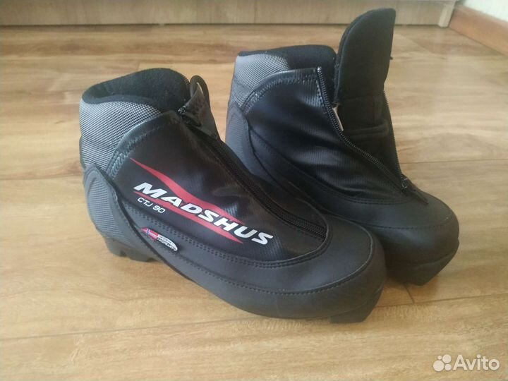 Лыжные ботинки Madshus размер 35