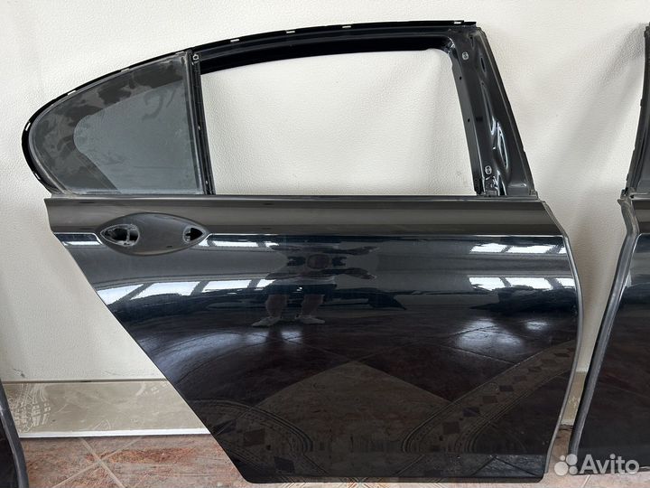 Дверь передняя задняя BMW 7 F01