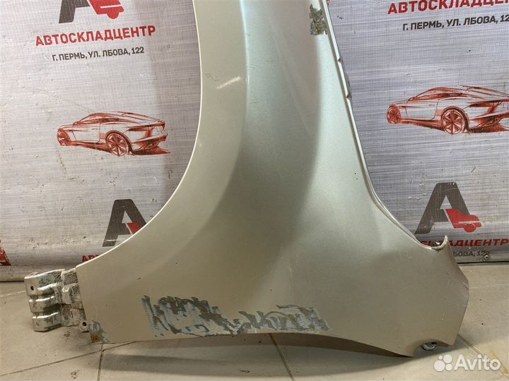 Крыло переднее левое Suzuki Grand Vitara