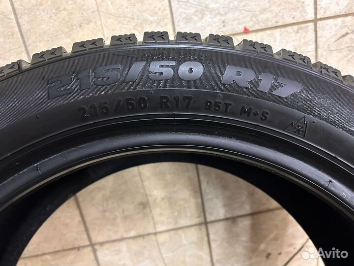 Formula Ice 215/50 R17 95T