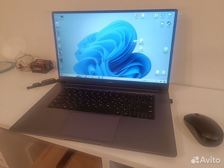 Ноутбук Huawei matebook d15. Легкий, тонкий, тихий