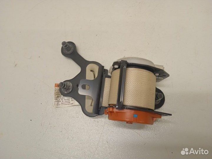 Ремень безопасности задний Infiniti Qx56 Z62