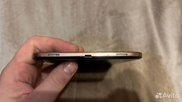 Планшет Samsung Galaxy Tab 3 8.0