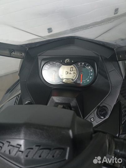 Продам снегоход BRP